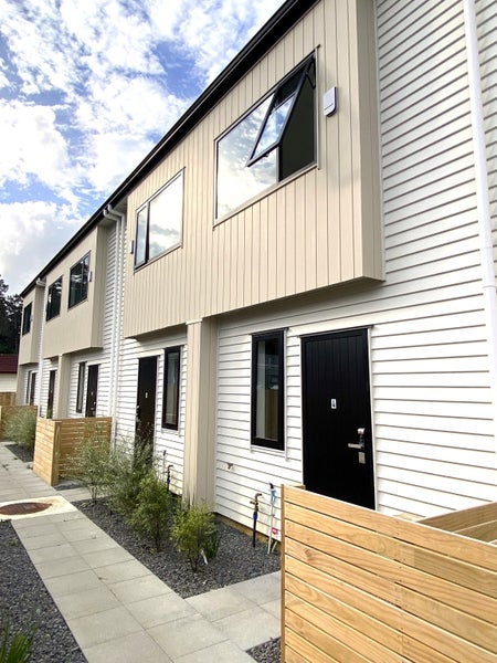 4/42 Woodside Road, Massey, Auckland - Carousel 2