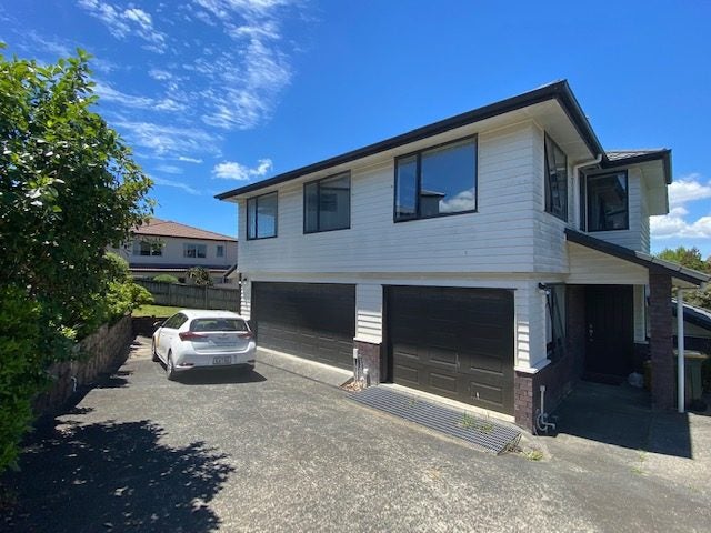 7 Philadelphia Avenue, Albany Heights, Auckland - Carousel 2