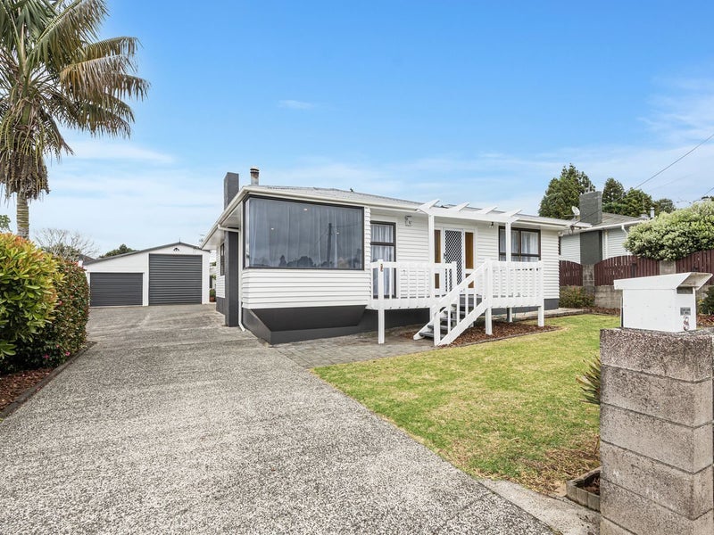 8 Cambridge Street, Kamo, Whangarei - Carousel 1