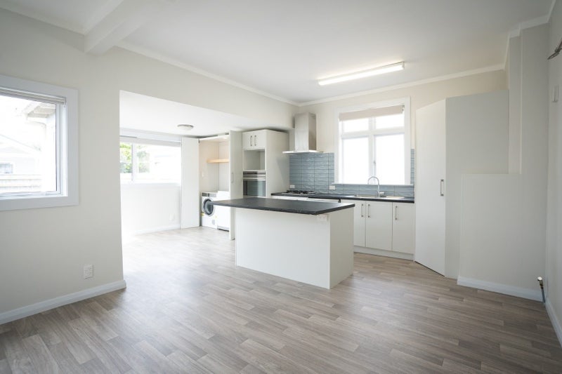 4 Bolton Street, Petone, Lower Hutt - Carousel 2