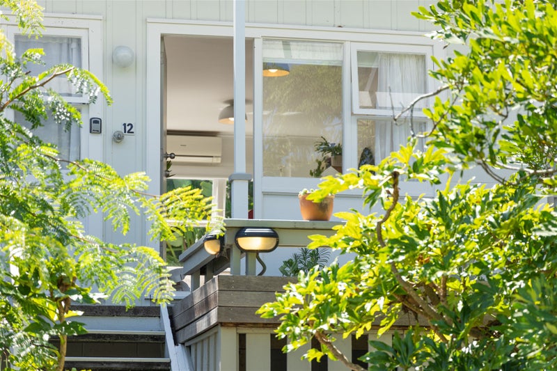 12/5 Edgars Road, Westmere, Auckland - Carousel 1