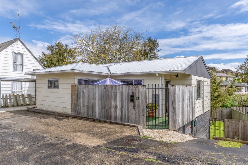 22 Homestead Place, Glenview, Hamilton - Carousel 24