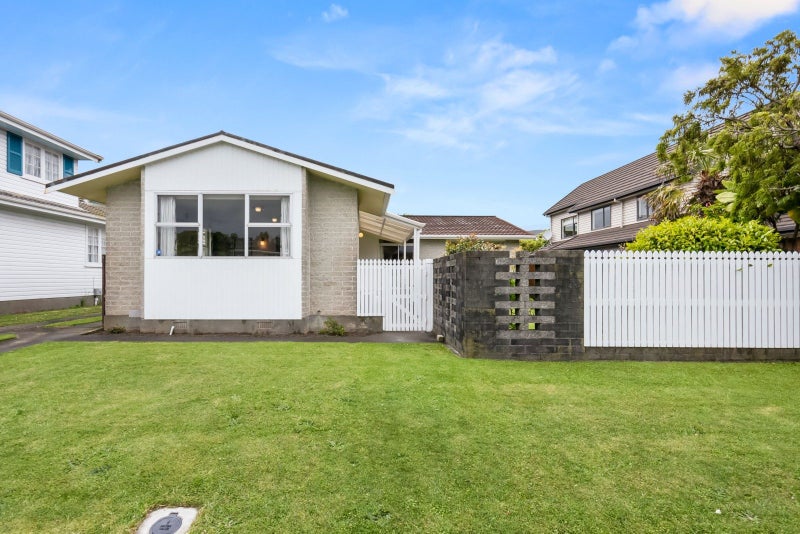 61 Orr Crescent, Hutt Central, Lower Hutt - Carousel 18