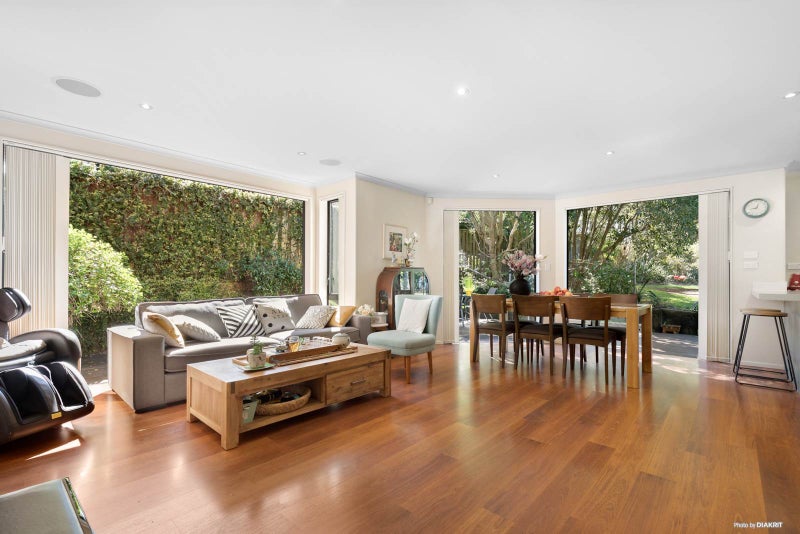 2/53 Hillcrest Avenue, Hillcrest, Auckland - Carousel 2