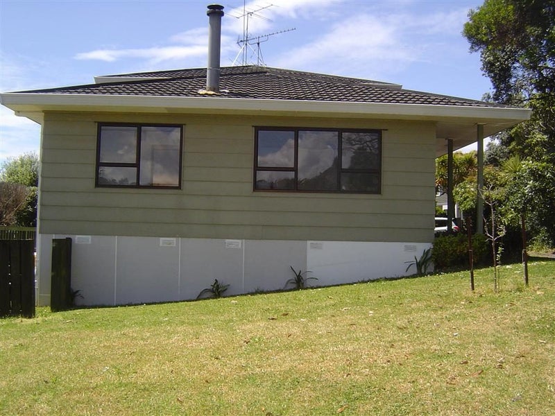 1/31 Acacia Road, Torbay, Auckland - Carousel 2