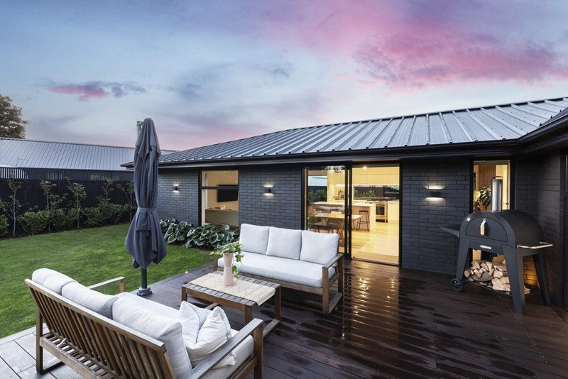 7 Winning Post Place, Halswell, Christchurch - Carousel 2