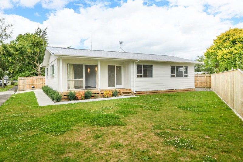 66 Ruamahanga Crescent, Terrace End, Palmerston North - Carousel 1