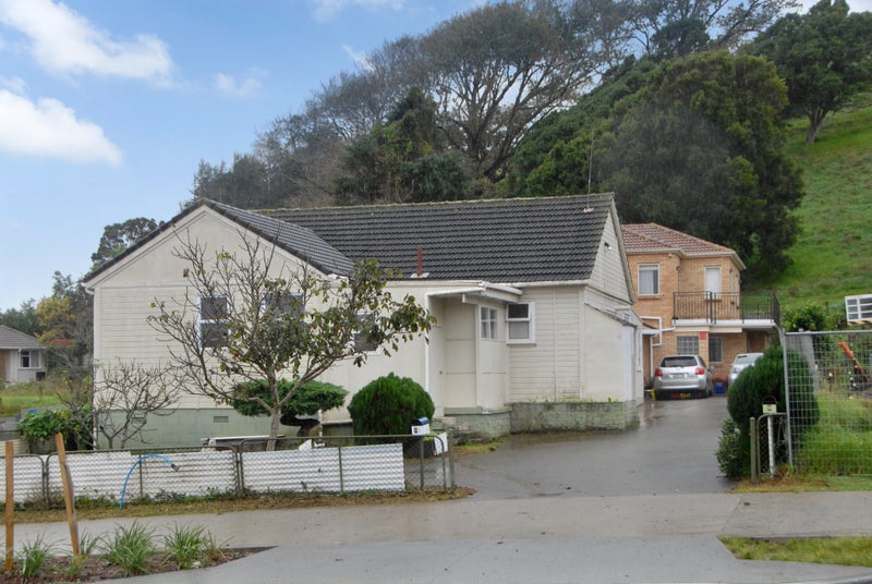 9A Youth Street, Mount Roskill, Auckland - Carousel 1