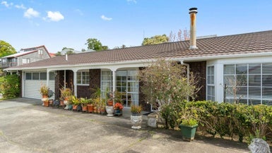 10 Ikatere Place, Raumanga, Whangarei - Carousel 1