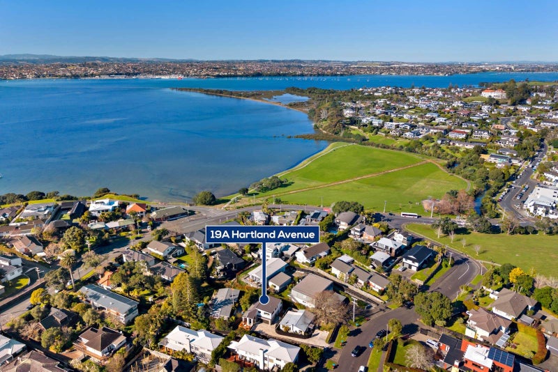 19A Hartland Avenue, Glendowie, Auckland - Carousel 2