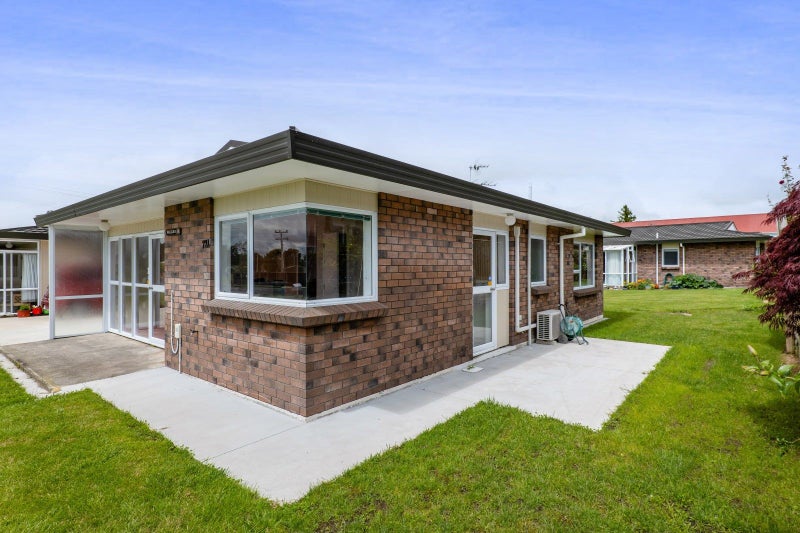 77 Ariel Street, Stratford - Carousel 2