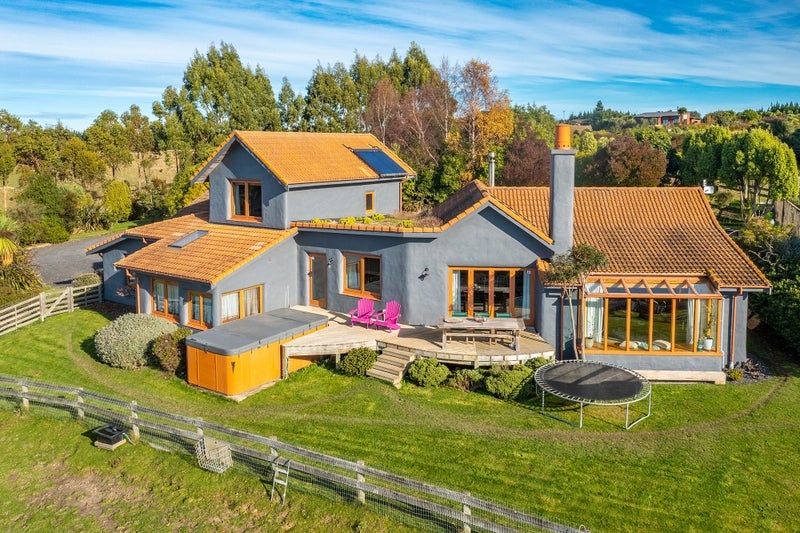 261 Big Stone Road, Brighton, Dunedin - Carousel 1