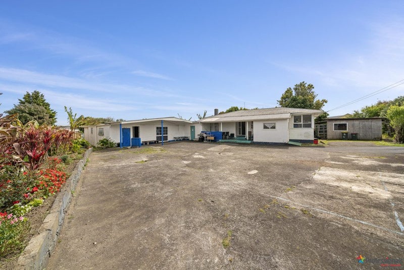 531 Massey Road, Mangere, Auckland - Carousel 1