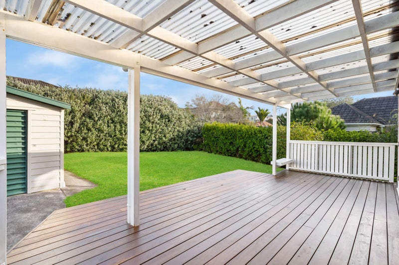 74 Tahapa Crescent, Meadowbank, Auckland - Carousel 2