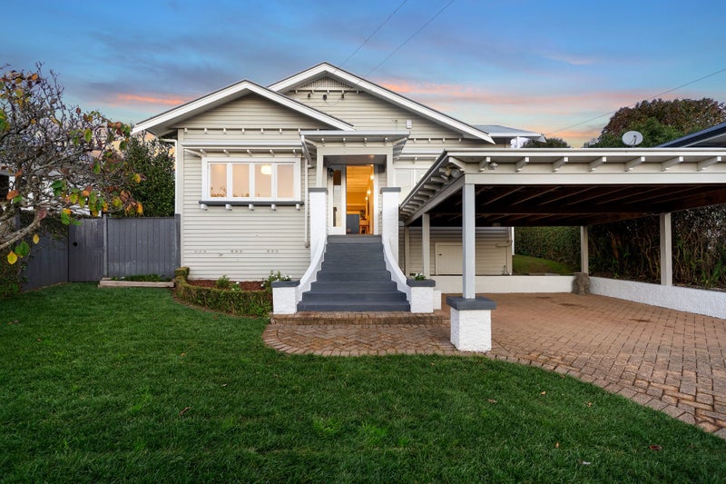 5 Martin Avenue, Mount Albert, Auckland - Carousel 2