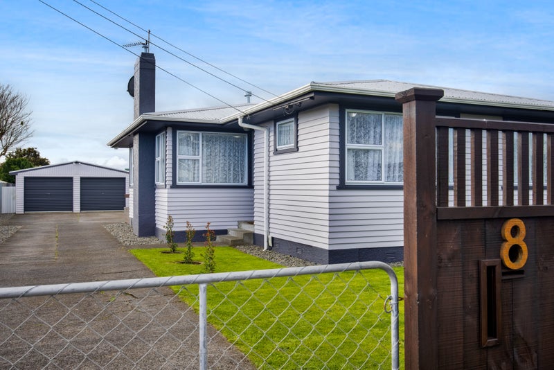 8 Maire Street, Hawera - Carousel 1