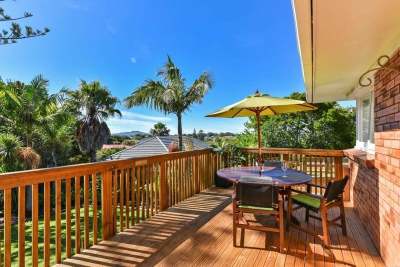 3/16 Margaret Place, Milford, Auckland - Carousel 21