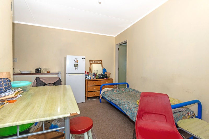 9 Endcliffe Road, Kaiti, Gisborne - Carousel 21