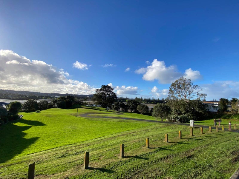 37 Pohutukawa Avenue, Red Beach, Whangaparāoa - Carousel 17