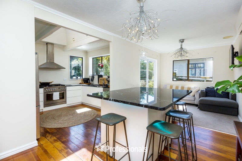 5 Pempsey Street, Silverstream, Upper Hutt - Carousel 2