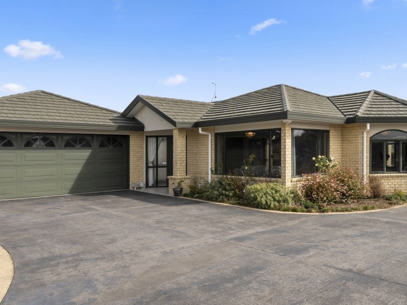 10 Whalers Rise, Whalers Gate, New Plymouth - Carousel 1