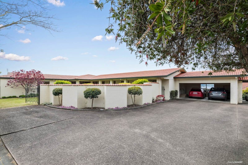 46 Cockle Bay Road, Cockle Bay, Auckland - Carousel 2