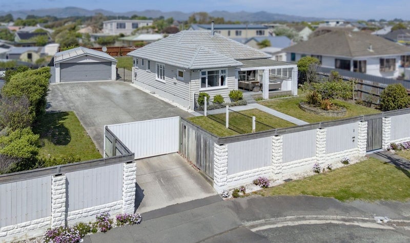 8 Pandora Street, North New Brighton, Christchurch - Carousel 1