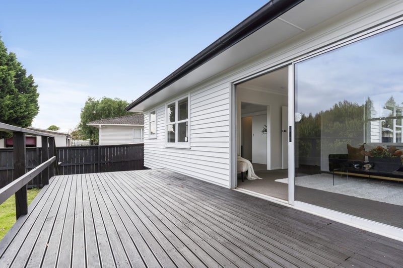 20 Ronald Place, Manurewa, Auckland - Carousel 2