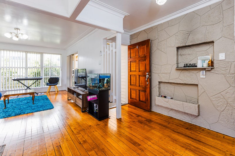 225 Puhinui Road, Papatoetoe, Auckland - Carousel 19