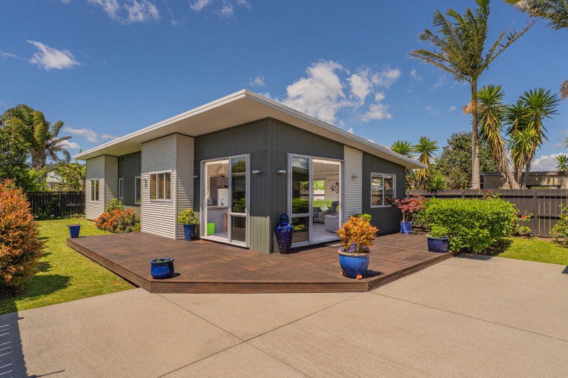 20B Cholmondeley Crescent, Whitianga - Carousel 2