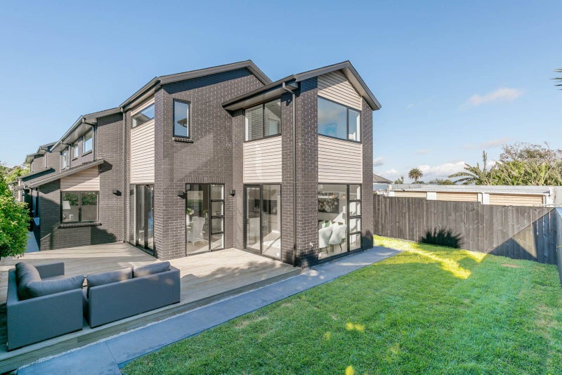 36A Tawhiri Road, One Tree Hill, Auckland - Carousel 2