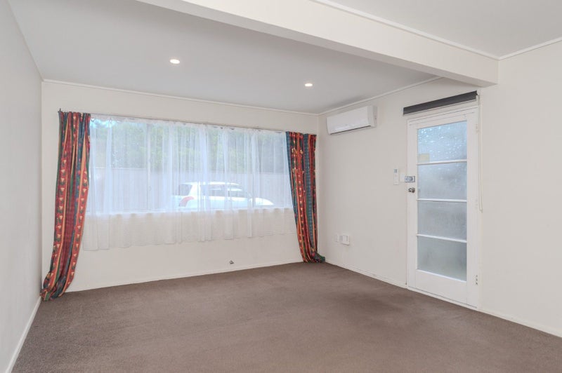 71A Randwick Crescent, Moera, Lower Hutt - Carousel 1