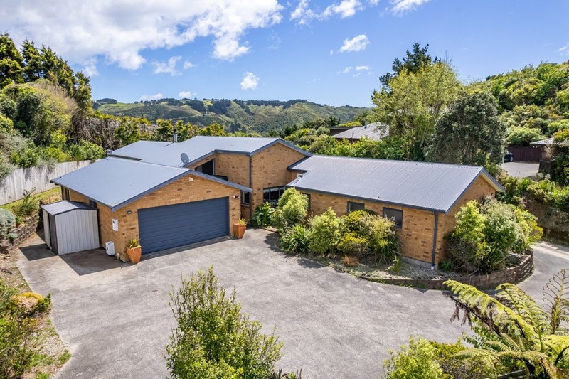 295 Maungaraki Road, Maungaraki, Lower Hutt - Carousel 1