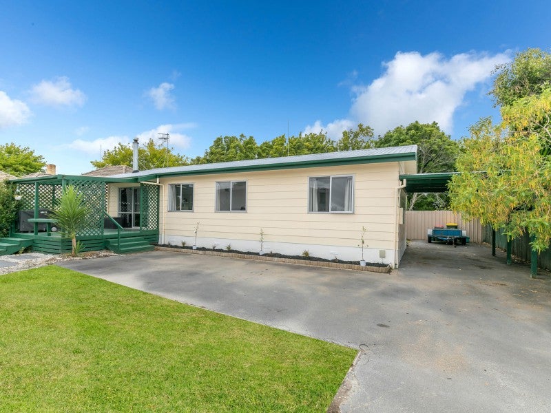 4B Matai Street, Maeroa, Hamilton - Carousel 1