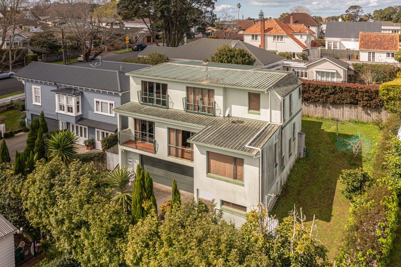 18A Kimberley Road, Epsom, Auckland - Carousel 1