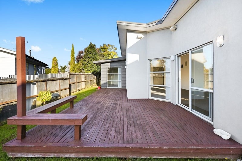 16A Richan Street, Glenview, Hamilton - Carousel 14