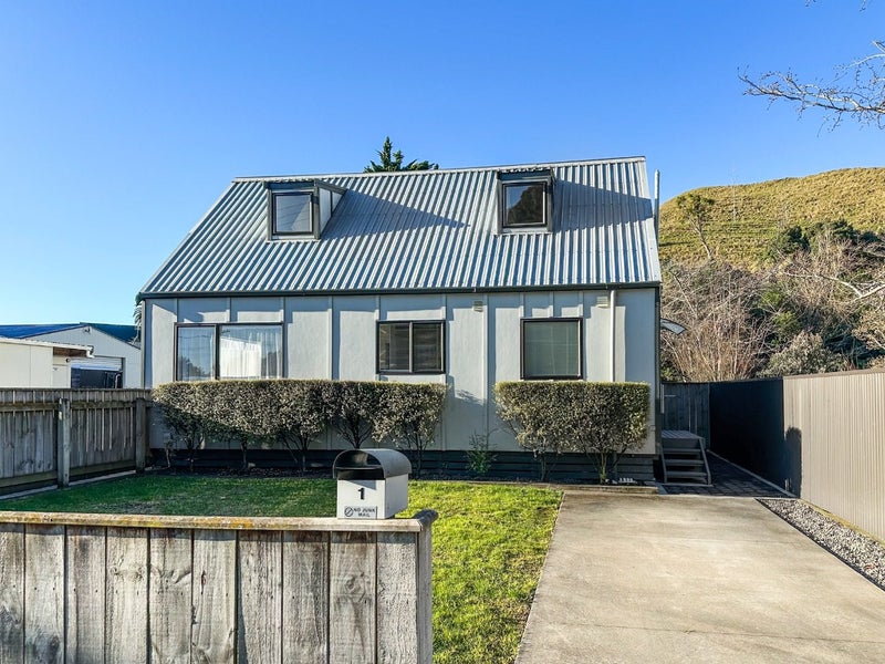 1 Turoa Road, Whanganui East, Whanganui - Carousel 1