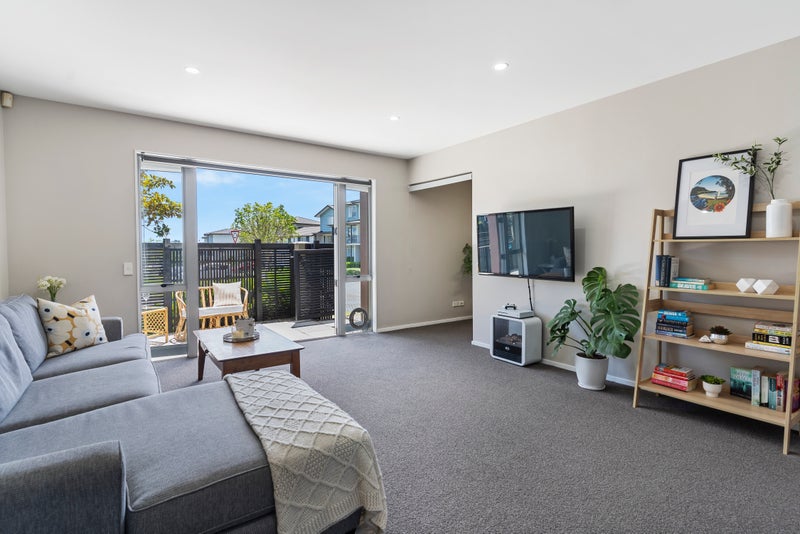 5/29 Haven Drive, East Tamaki, Auckland - Carousel 1