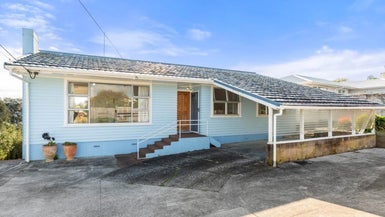 7 Stanley Road, Glenfield, Auckland - Carousel 1