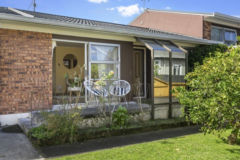 3/20 Turama Road, Royal Oak, Auckland - Carousel 1