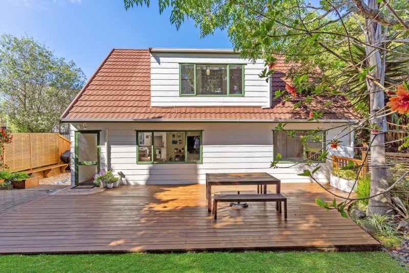 17B Waiora Road, Stanmore Bay, Whangaparaoa - Carousel 1