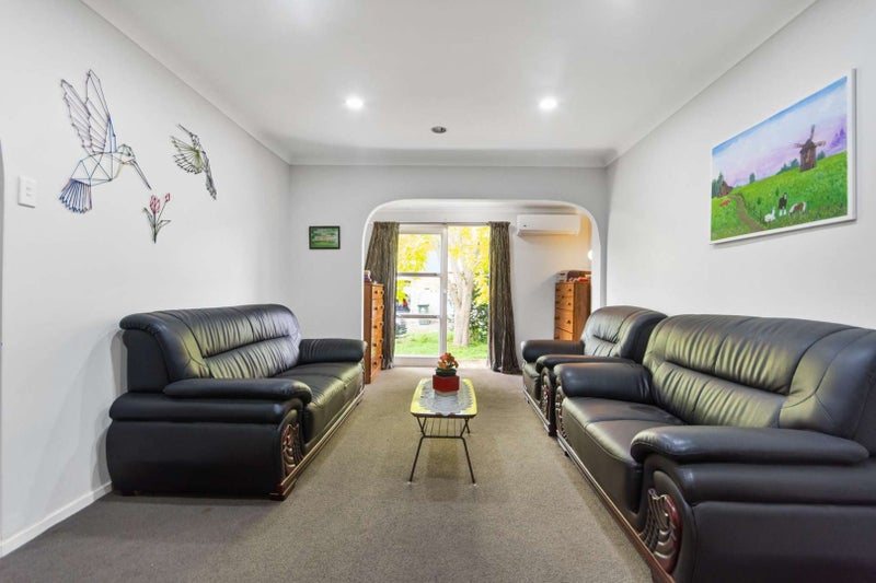 3/11 Kings Road, Panmure, Auckland - Carousel 2