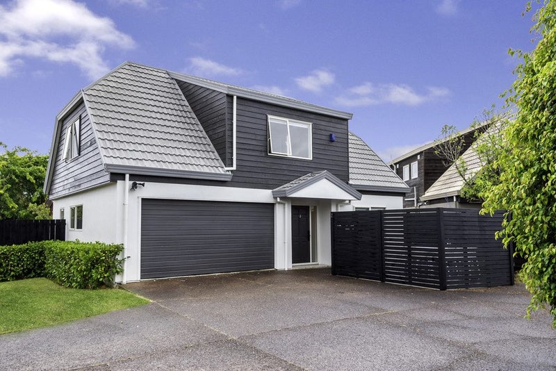 2/96 Frank Nobilo Drive, Golflands, Auckland - Carousel 1