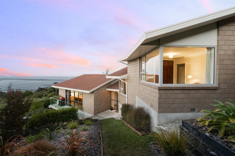 202C Mount Pleasant Road, Mount Pleasant, Christchurch - Carousel 1