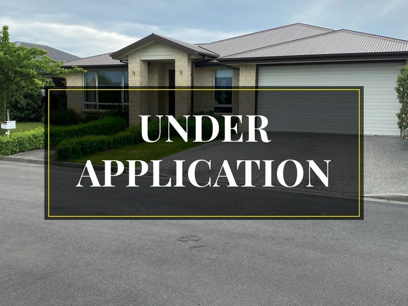 8 Fintan Mews, Aidanfield, Christchurch - Carousel 1