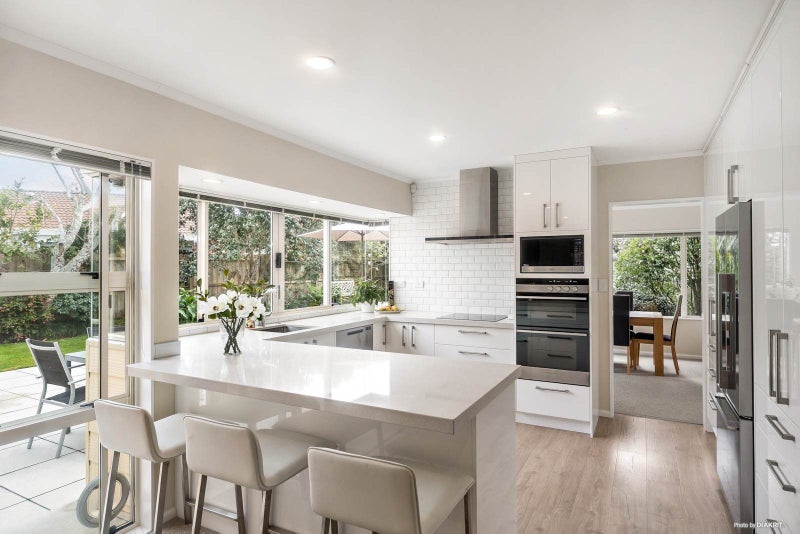 3 Travers Place, Northpark, Auckland - Carousel 2