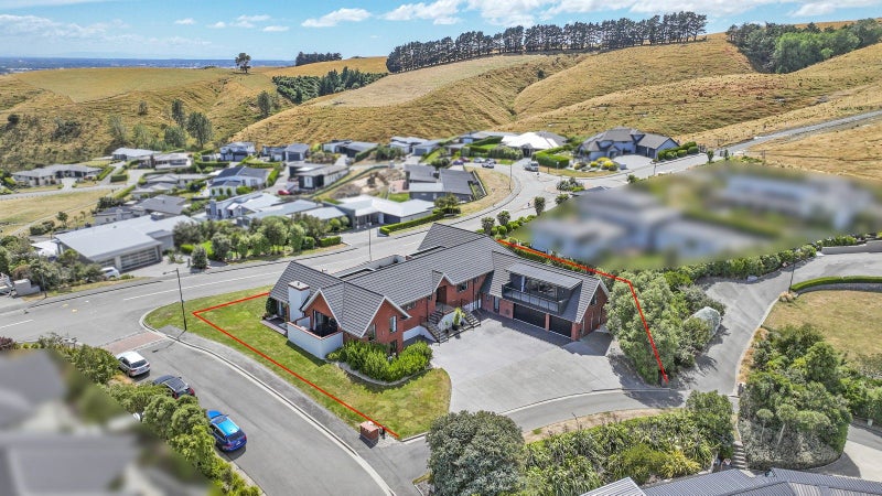 1 The Ridge, Kennedys Bush, Christchurch - Carousel 1