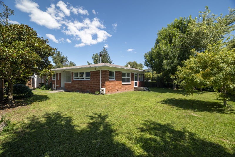 1A Darroch Street, Fairy Springs, Rotorua - Carousel 1