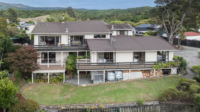 29A Ranui Street, Waikawa, Picton - Carousel 1