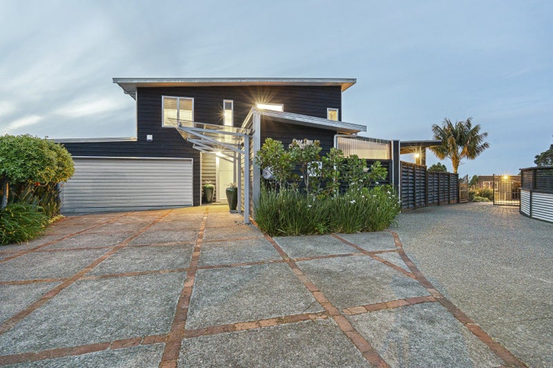 29 Tainui Street, Welbourn, New Plymouth - Carousel 2